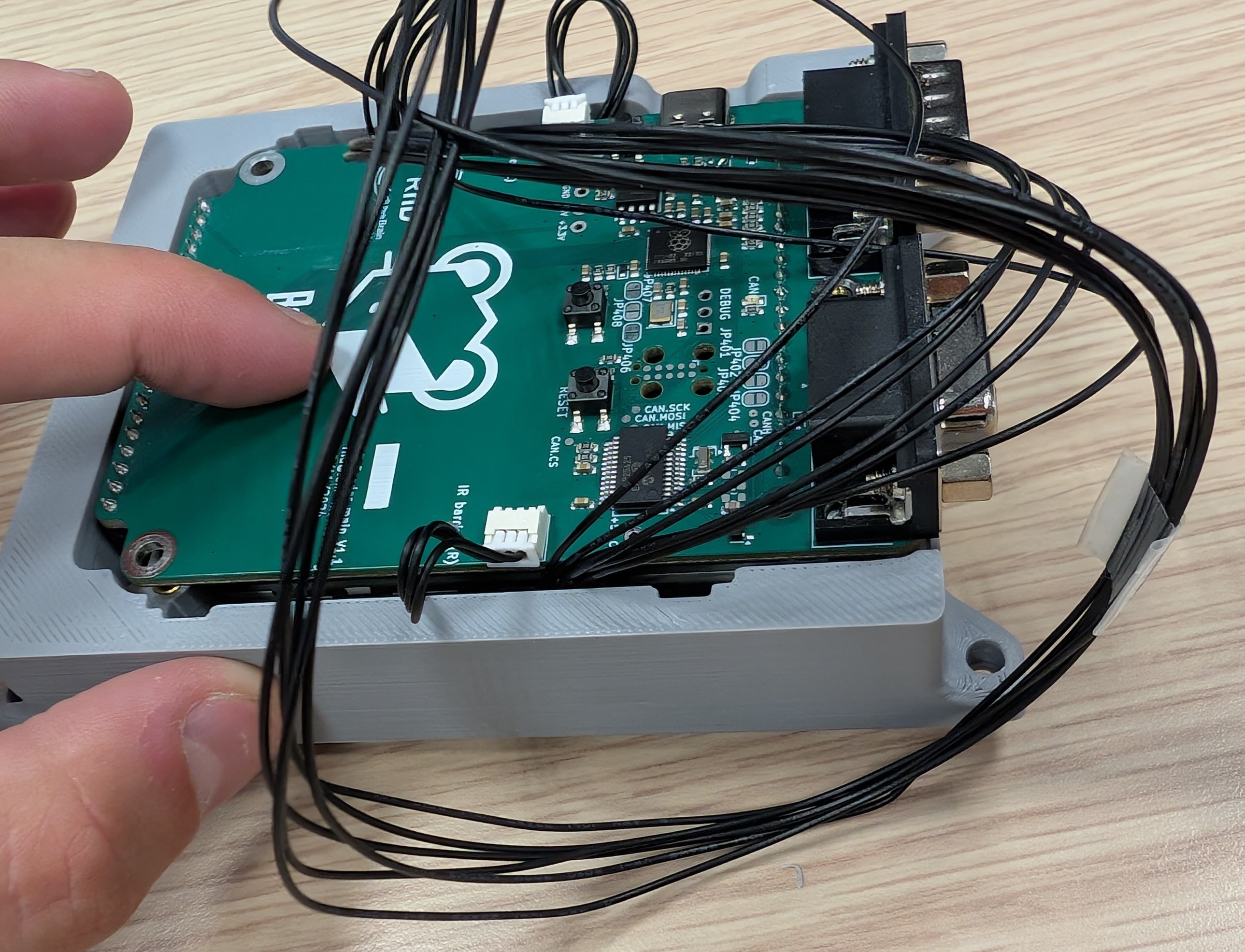 Screen module with long cables